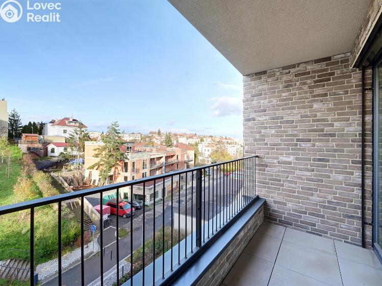 Pronájem bytu 2+KK Praha, Vladimíra Kobranova 1059/4 č. 11