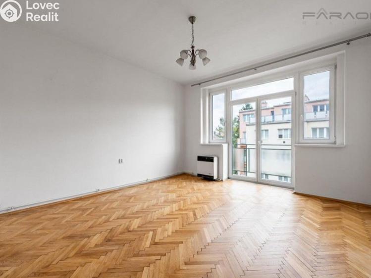 Prodej bytu 1+1 Praha, Vykáňská č. 1