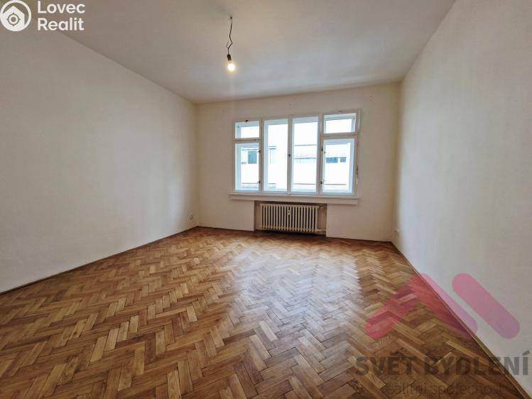 Pronájem bytu 1+1 Praha, Kouřimská č. 3