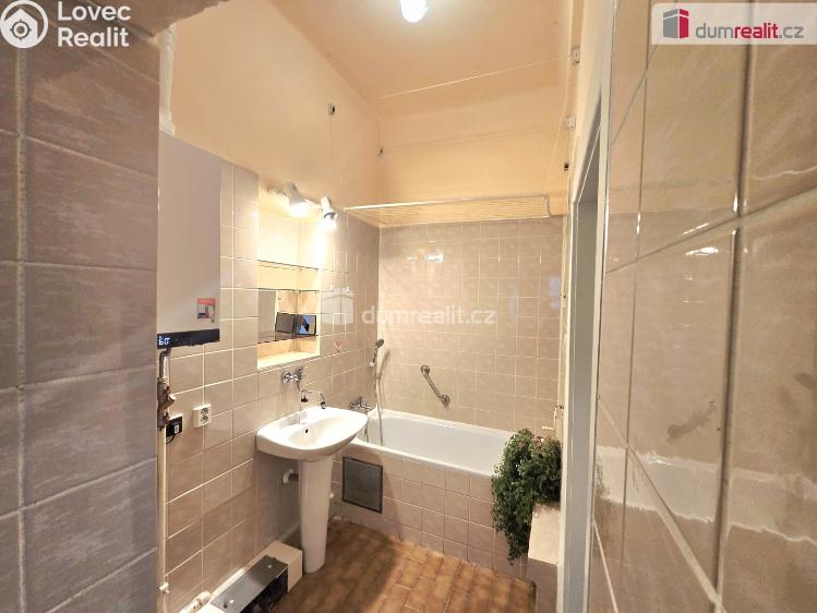 Prodej bytu 3+1 Praha 7, Janovského č. 12