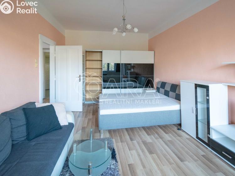 Pronájem bytu 2+KK Praha, U libeňského pivovaru 1027/31 č. 3