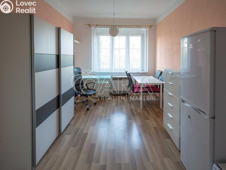 Pronájem bytu 2+KK Praha, U libeňského pivovaru 1027/31 č. 4