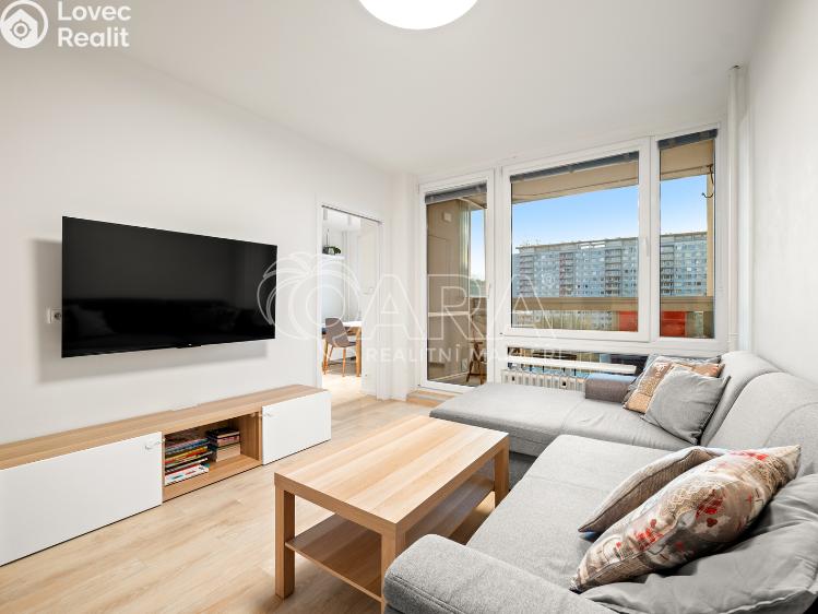 Pronájem bytu 3+1 Praha, Střekovská 1341/8 č. 5