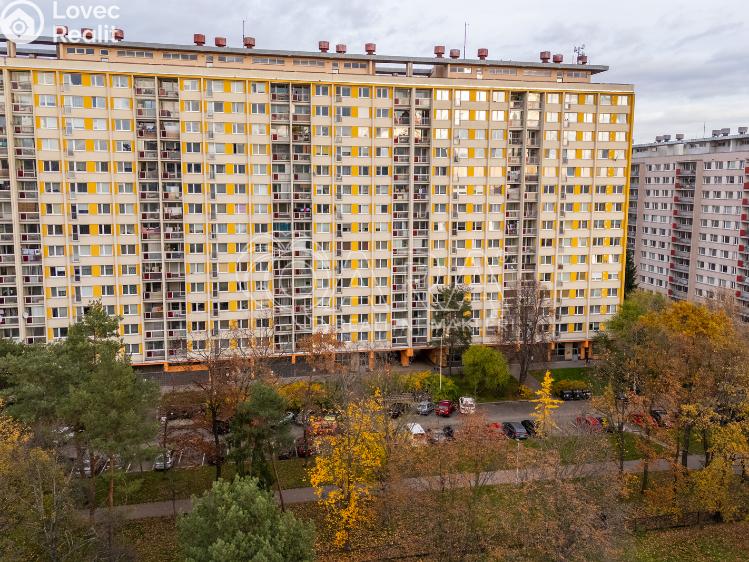 Pronájem bytu 3+1 Praha, Střekovská 1341/8 č. 18