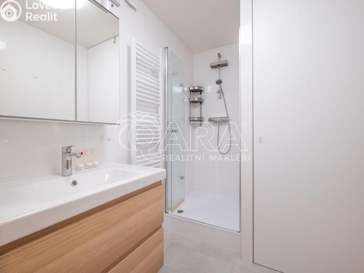 Оренда квартири 3+1 Praha, Střekovská 1341/8 č. 4