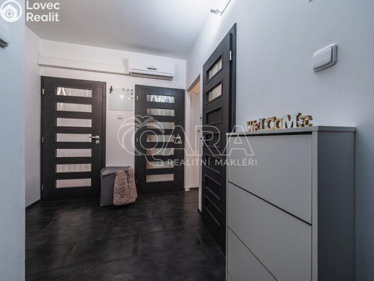 Pronájem bytu 3+1 Praha, Dobratická 522 č. 6