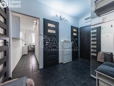 Pronájem bytu 3+1 Praha, Dobratická 522 č. 5
