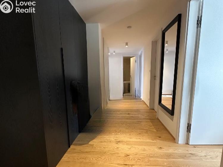 Pronájem bytu 4+KK Praha 5, Smíchov, Albrightové 3410/2 č. 8