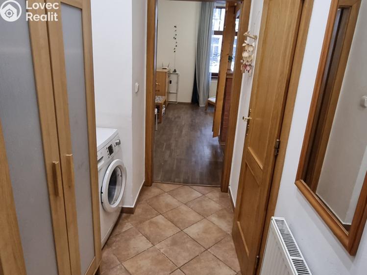 Pronájem bytu 1+KK Praha, Jagellonská 1240/26 č. 12