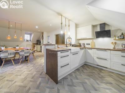 Продаж квартири 4+KK Karlovy Vary, Pražská silnice č. 2