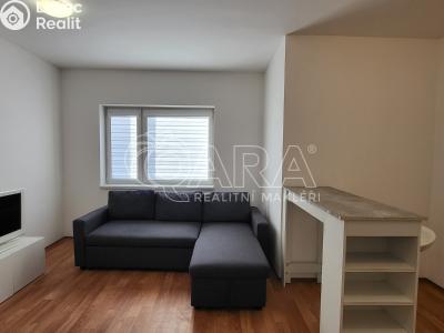 Prodej bytu 1+KK Milovice, Armádní 876 č. 4