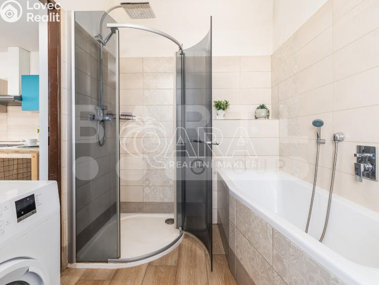 Prodej bytu 3+1 Křemže, Náměstí 14 č. 9