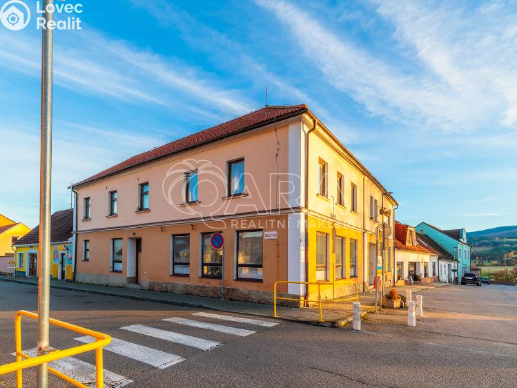 Prodej bytu 3+1 Křemže, Náměstí 14 č. 28