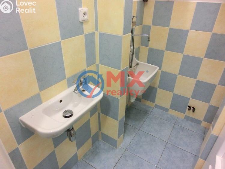 Sale office space Praha, Na Švihance 1527/9 č. 12