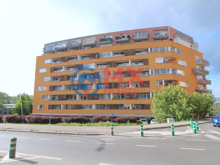 Pronájem bytu 1+KK Praha, Skloněná 921/7 č. 13