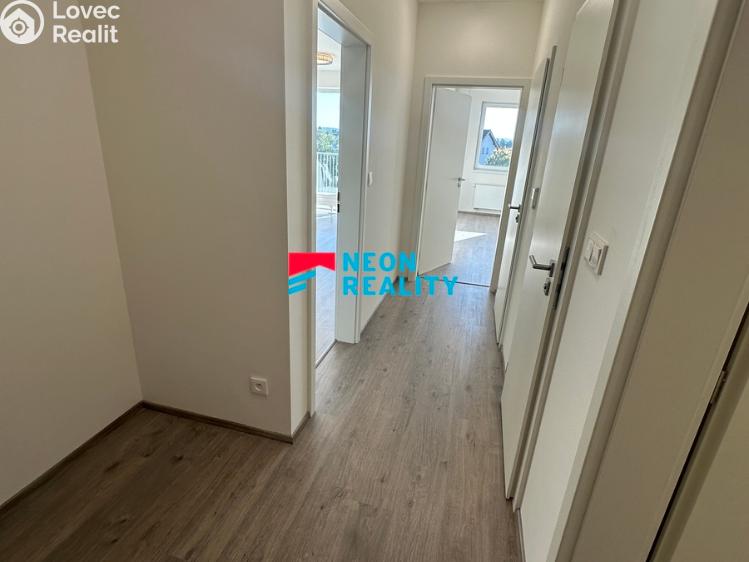 Pronájem bytu 2+KK Opava, Císařského pluku 3078/3 č. 8