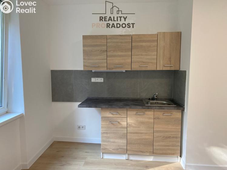 Pronájem bytu 1+KK Havířov, Družstevnická č. 2