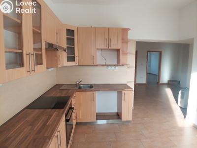 Rent apartment 2+1 Tábor, Farského č. 3