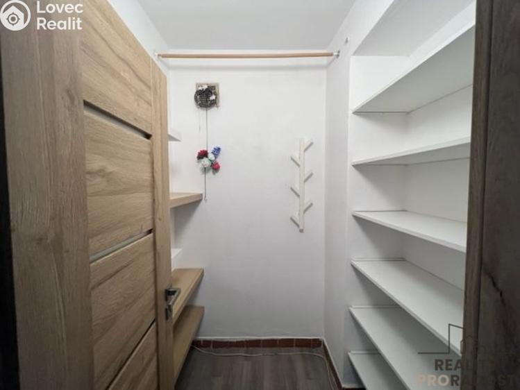 Pronájem bytu 2+1 Hodonín, Velkomoravská č. 11