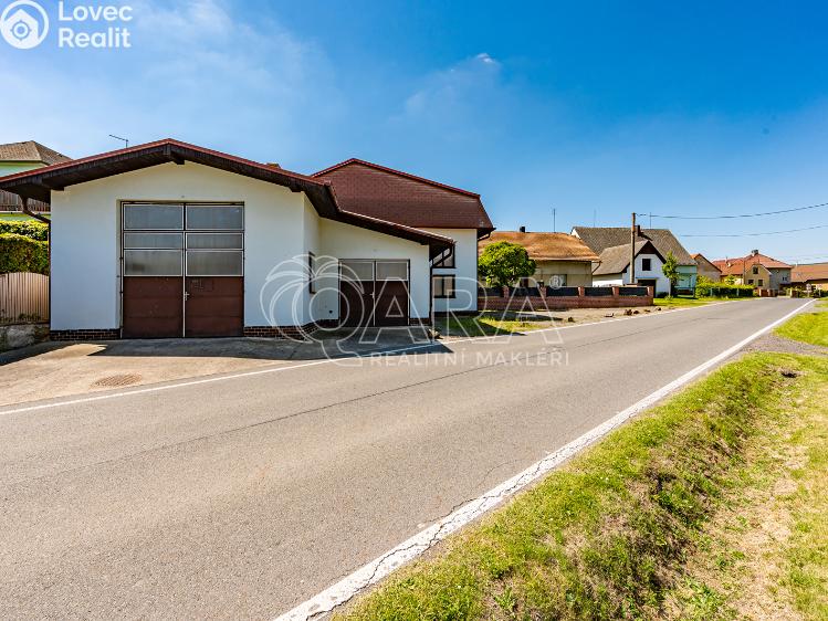 Prodej výrobní haly Bzová č. 7