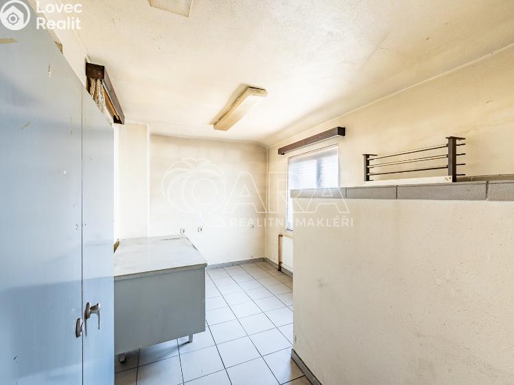 Prodej výrobní haly Bzová č. 23