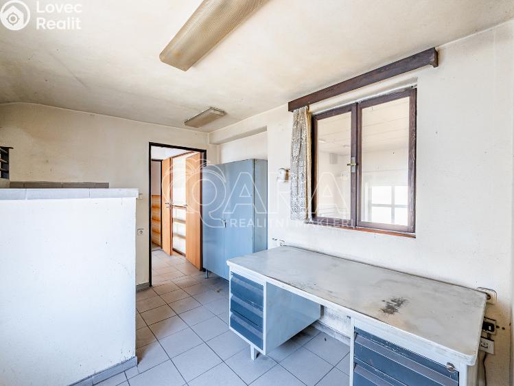 Prodej výrobní haly Bzová č. 24