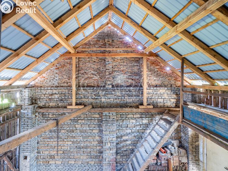 Prodej výrobní haly Bzová č. 35