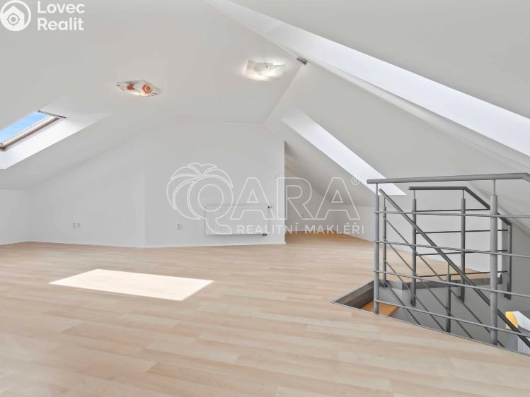 Pronájem bytu 3+KK Praha, Spojovací 205/24 č. 11