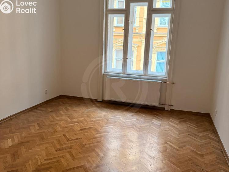 Pronájem bytu 3+1 České Budějovice, Karla IV. 104/2 č. 10