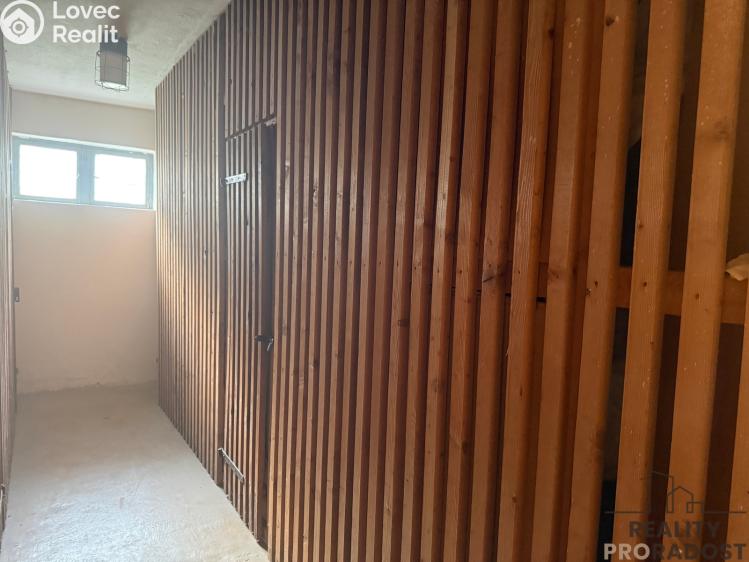 Prodej bytu 3+1 Jesenice č. 33