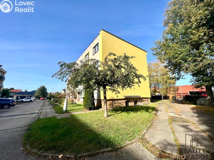 Prodej bytu 3+1 Jesenice č. 27