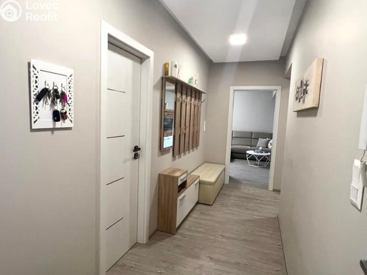 Prodej bytu 3+1 Jesenice č. 3