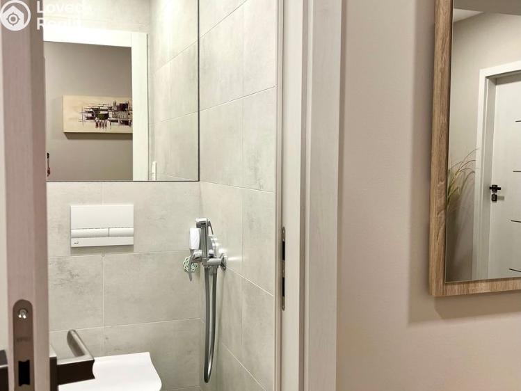 Prodej bytu 3+1 Jesenice č. 7