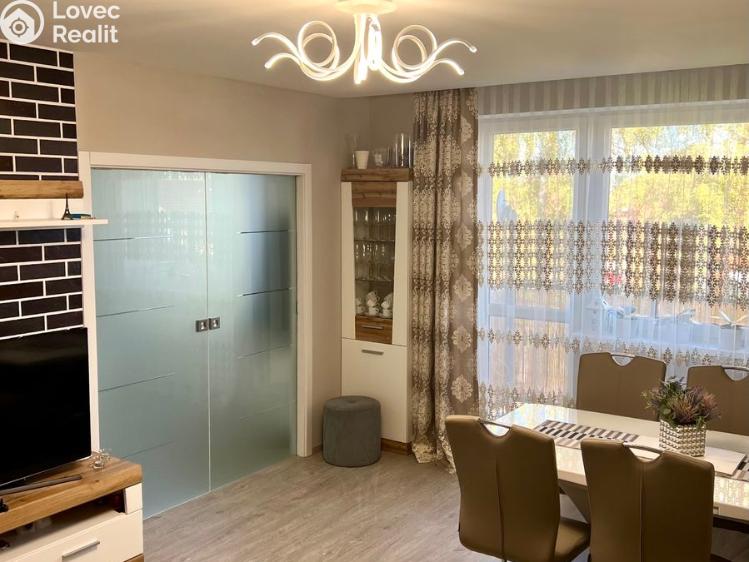 Prodej bytu 3+1 Jesenice č. 18