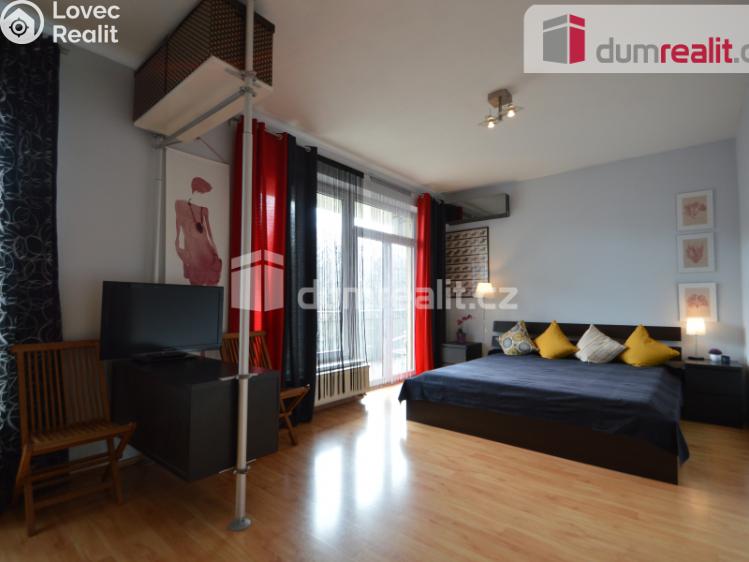 Pronájem bytu 1+KK Praha 5, Na Hřebenkách č. 6