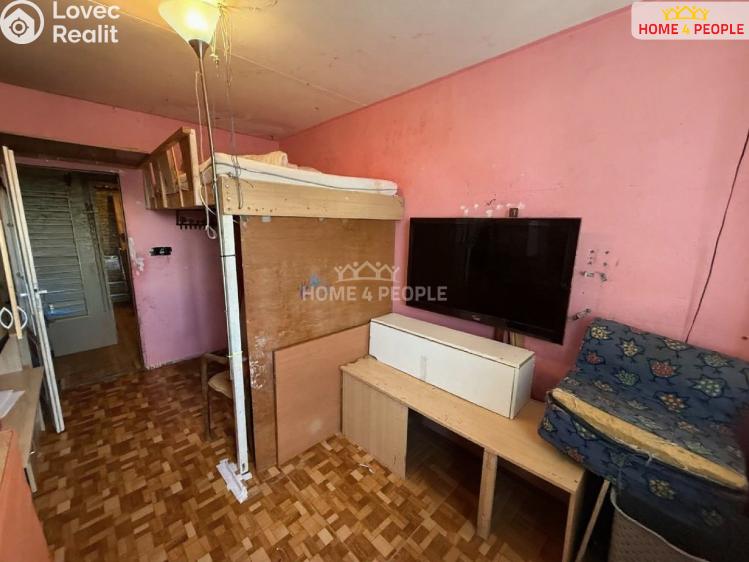 Prodej bytu 2+KK Praha 11, Hráského č. 7