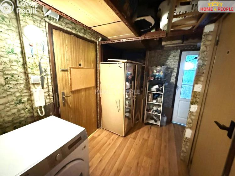 Prodej bytu 2+KK Praha 11, Hráského č. 18