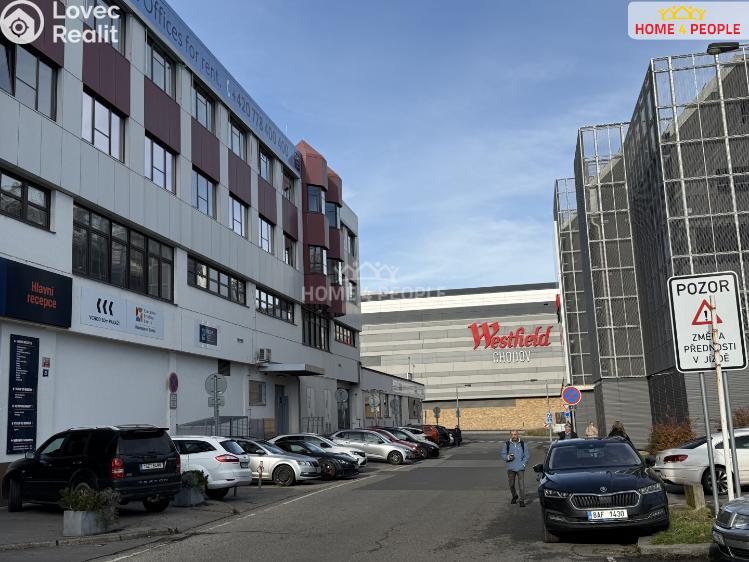 Prodej bytu 2+KK Praha 11, Hráského č. 26