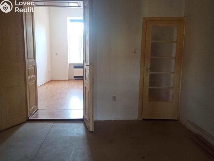 Pronájem bytu 2+1 Holešov, nám. Dr. E. Beneše č. 4