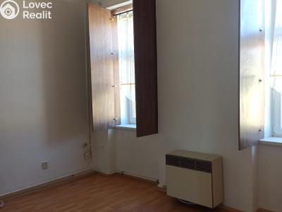 Pronájem bytu 2+1 Holešov, nám. Dr. E. Beneše č. 5