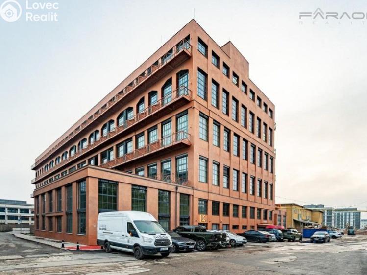 Pronájem bytu 1+KK Praha, Kolbenova č. 10