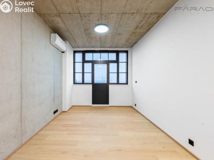 Rent apartment 1+KK Praha, Kolbenova č. 1