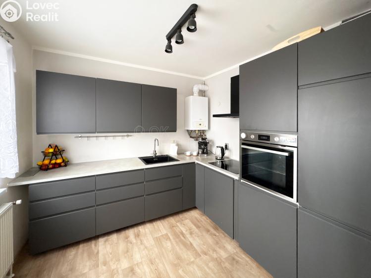 Prodej bytu 3+KK Nehvizdy, Gabčíkova č. 5