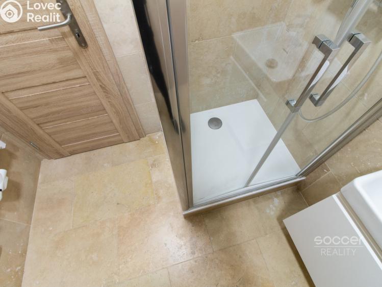 Pronájem bytu 2+KK Jirny, Dělnická č. 8