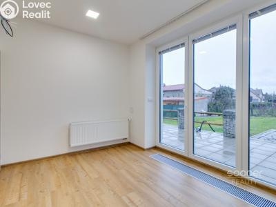 Pronájem bytu 2+KK Jirny, Dělnická č. 6