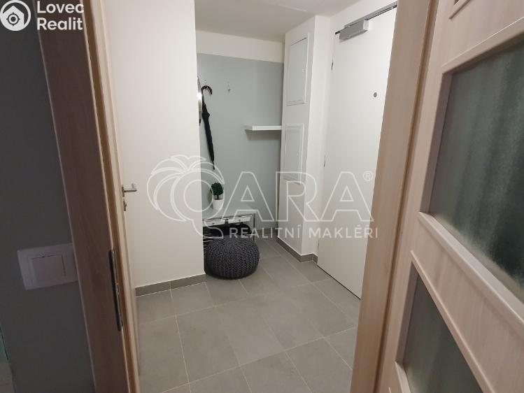 Pronájem bytu 1+KK Praha, Petržílkova 2835/1 č. 13