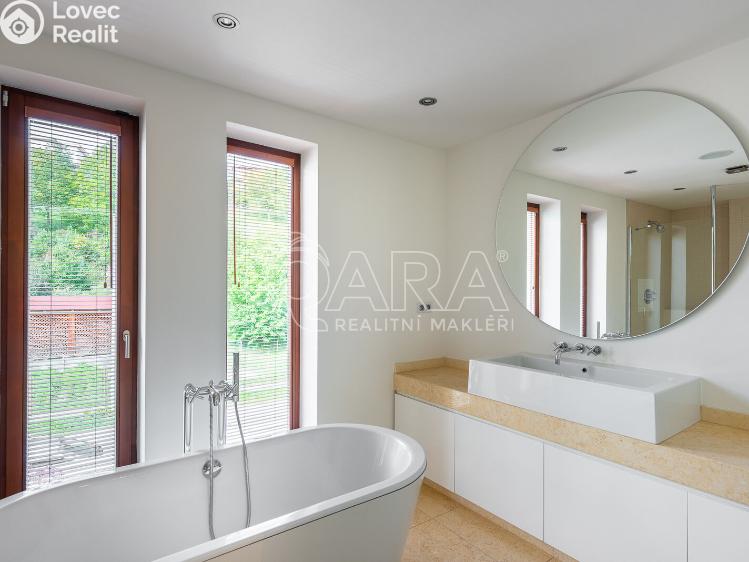 Pronájem vily Statenice, U Školy 405 č. 13