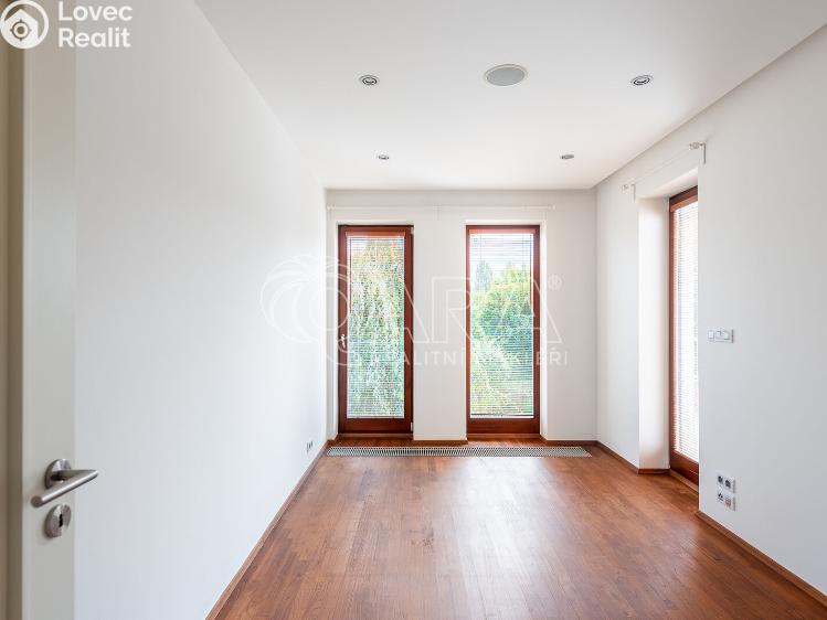 Pronájem vily Statenice, U Školy 405 č. 17