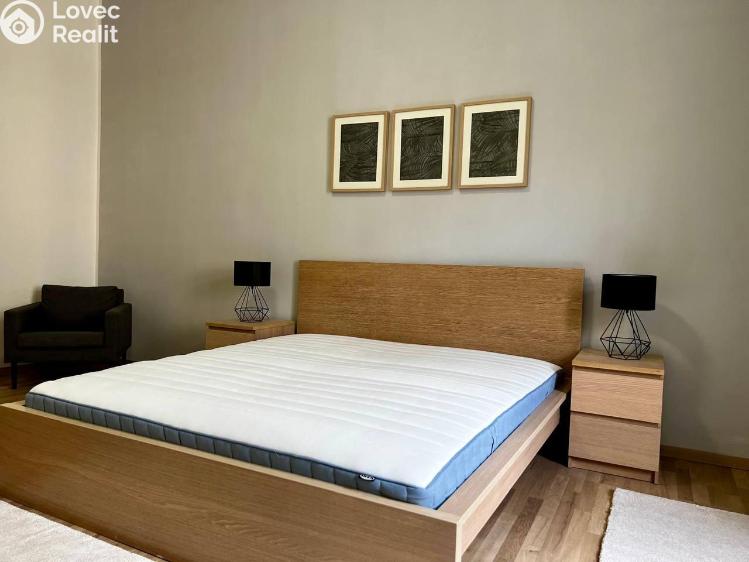 Pronájem bytu 2+KK Praha, Muchova č. 3