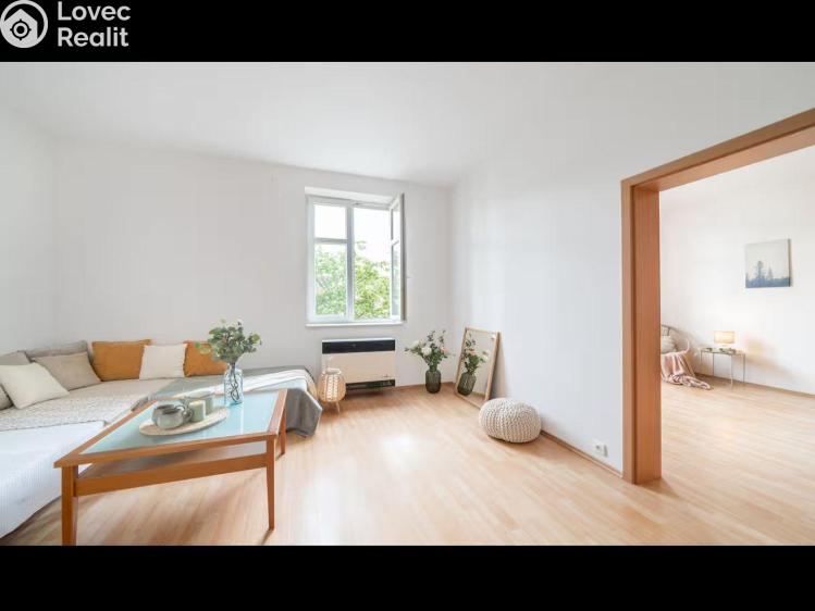 Pronájem bytu 2+KK Praha, Husinecká č. 2